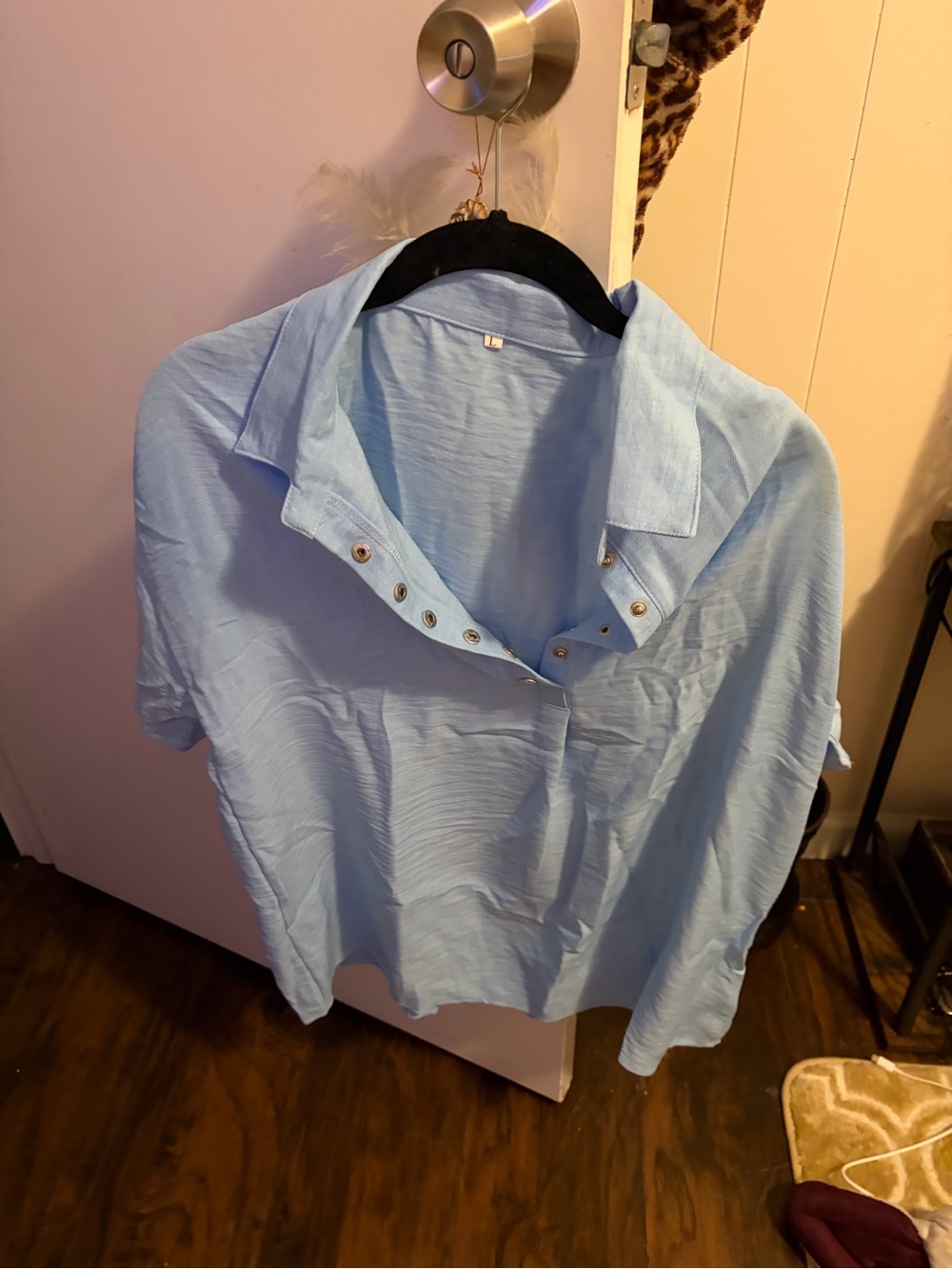 Light Blue Men's Casual Button-Down Shirt with Snap Placket